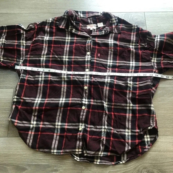 Womens Levi’s Relaxed Fit Plaid Long Sleeve Button Down Shirt Size XL - Picture 9 of 9